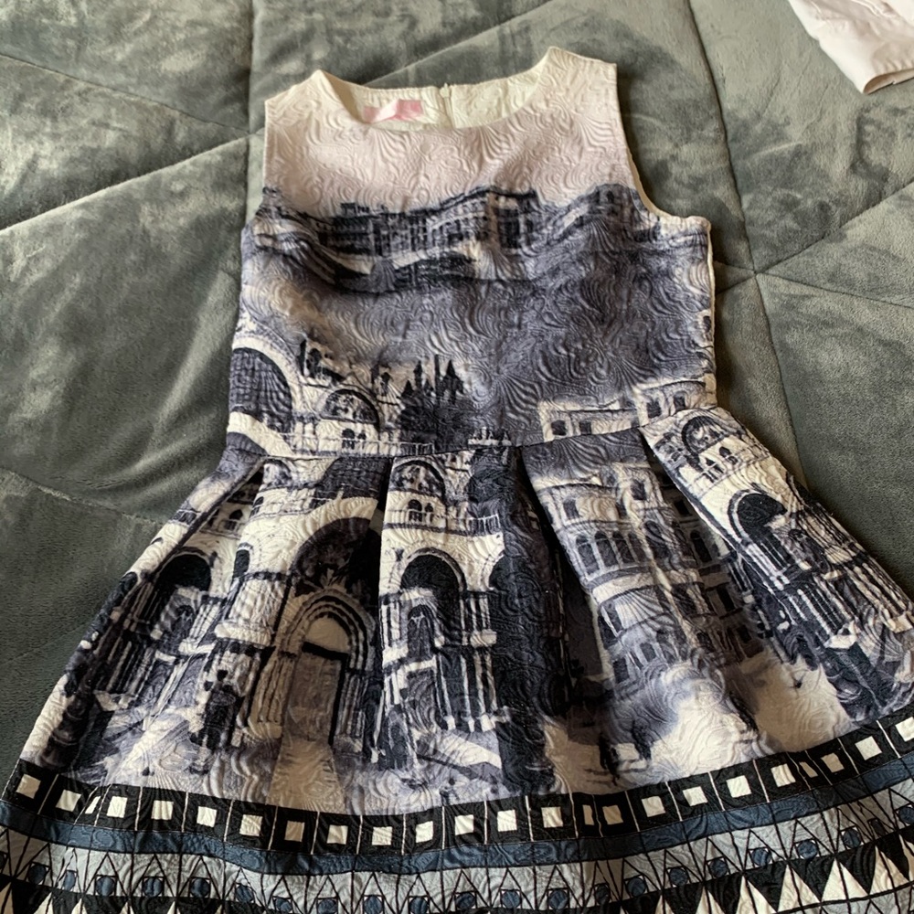 Women’s Dress
